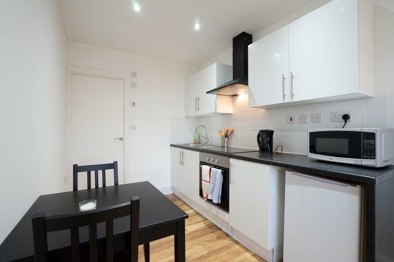 Alfa Apartments, Quarry Court, High Street, Morley Leeds  Bagian luar foto