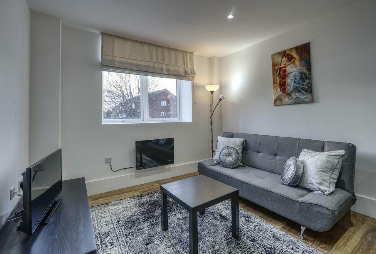 Alfa Apartments, Quarry Court, High Street, Morley Leeds  Bagian luar foto