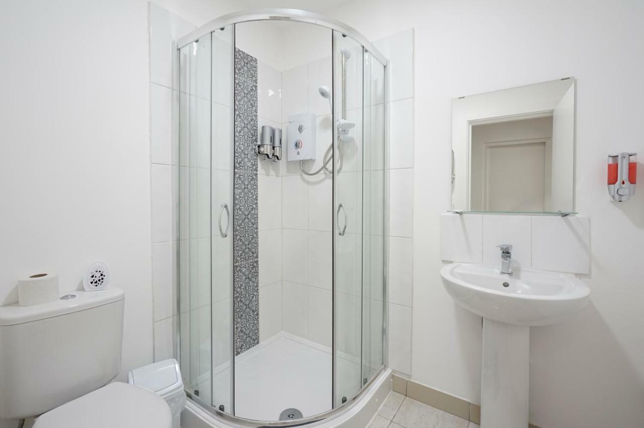 Alfa Apartments, Quarry Court, High Street, Morley Leeds  Bagian luar foto