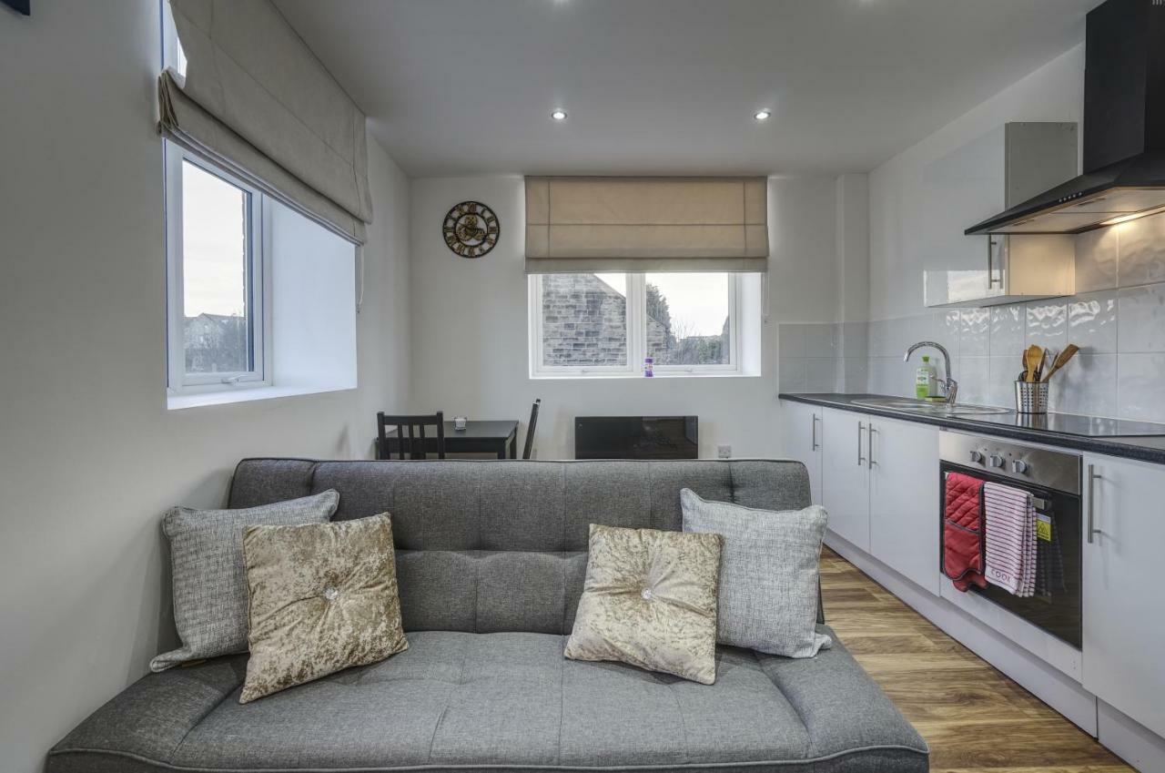 Alfa Apartments, Quarry Court, High Street, Morley Leeds  Bagian luar foto