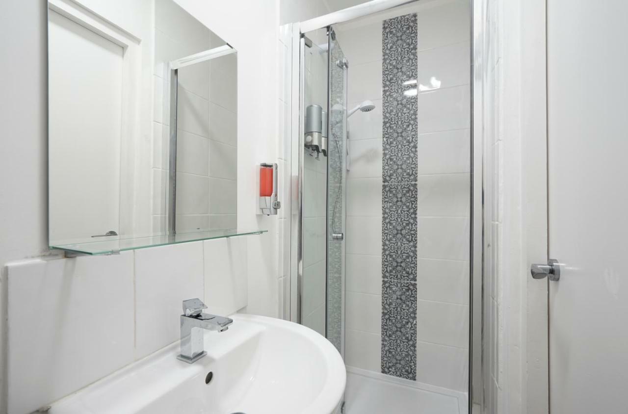 Alfa Apartments, Quarry Court, High Street, Morley Leeds  Bagian luar foto