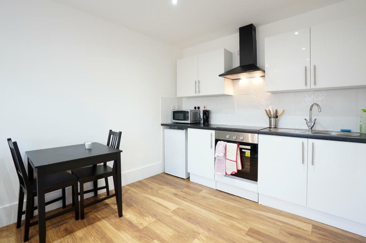 Alfa Apartments, Quarry Court, High Street, Morley Leeds  Bagian luar foto