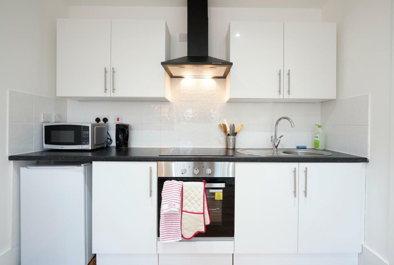 Alfa Apartments, Quarry Court, High Street, Morley Leeds  Bagian luar foto